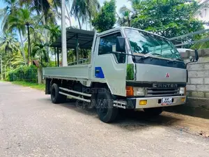 Mitsubishi Eicher 1998