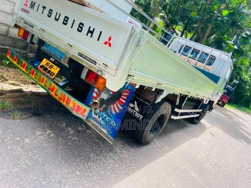 Mitsubishi Eicher 1998