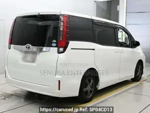Toyota Noah ZRR80G Tail Light Lh