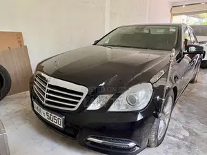 Mercedes Benz E200 2011