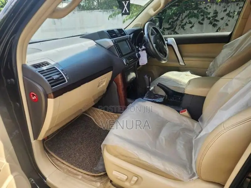 Toyota Land Cruiser Prado TX 2016