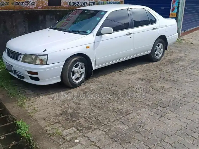 Nissan Bluebird SU14 1999