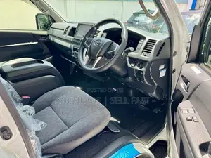 Toyota GDH 223B 14 Seater B/NEW 2026