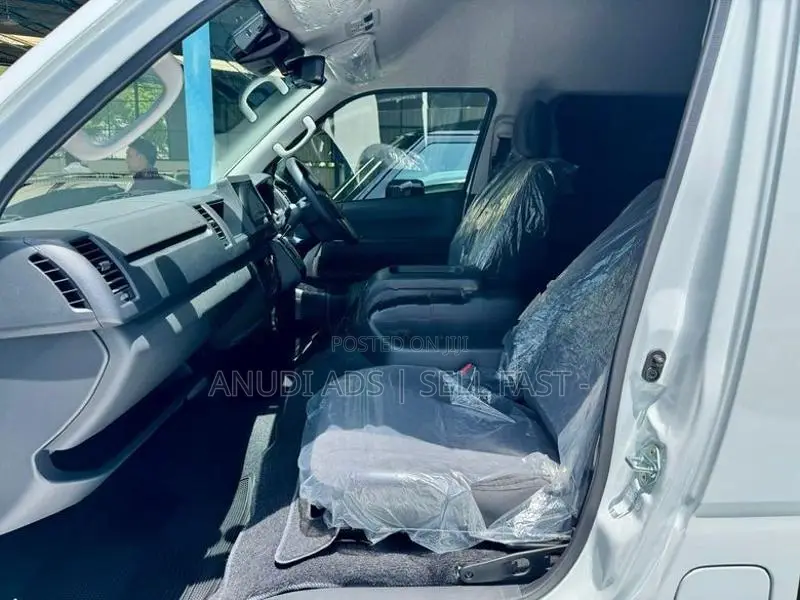 Toyota GDH 223B 14 Seater B/NEW 2026