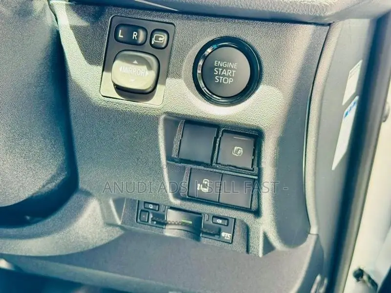 Toyota GDH 223B 14 Seater B/NEW 2026