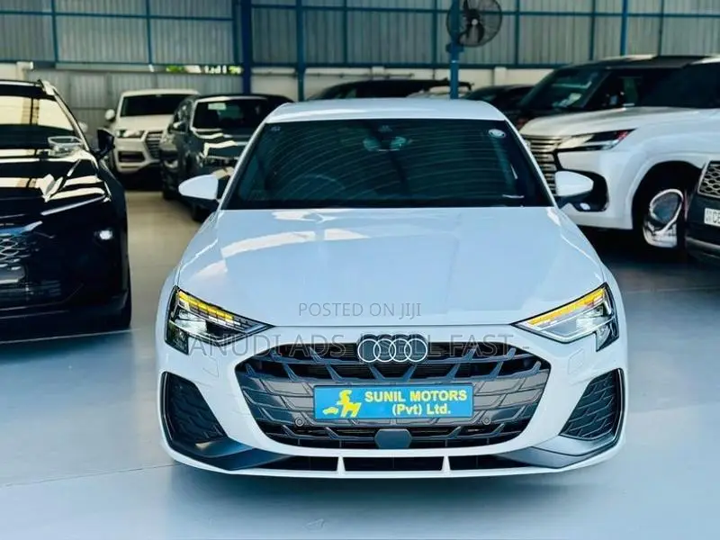 Audi A3 S Line Advance B/NEW 2025