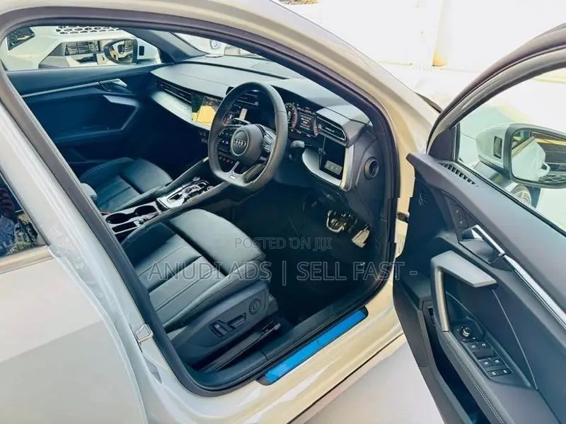 Audi A3 S Line Advance B/NEW 2025