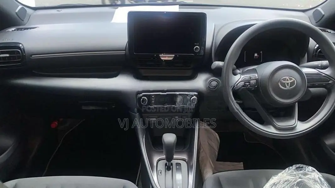 Toyota Yaris G LED Version 2026