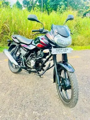 Bajaj Discover 100 2017