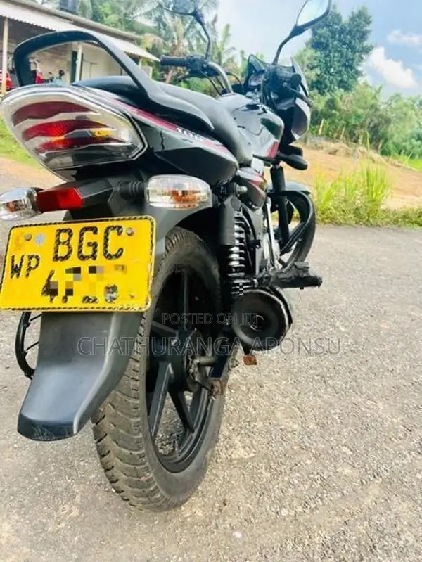 Bajaj Discover 100 2017