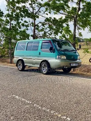 Mazda Bongo 2004