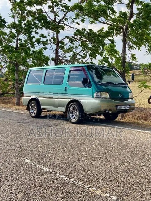 Mazda Bongo 2004