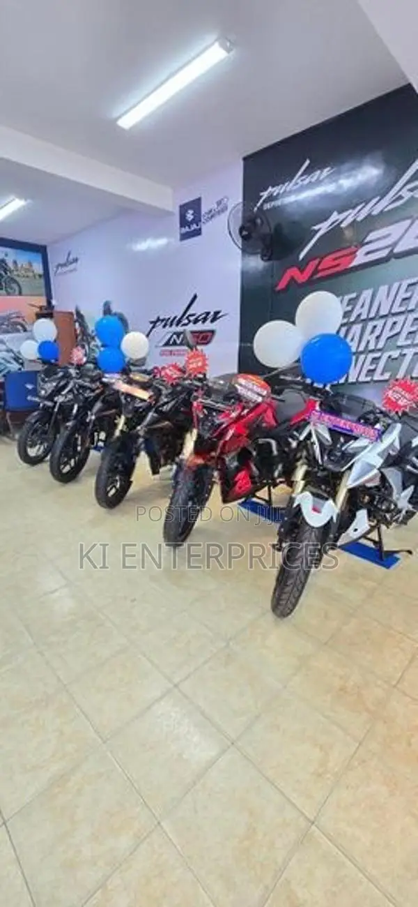 Bajaj Pulsar N160 Premium 2026