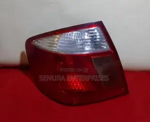 Toyota Premio ZZT240 Tail Light Lh