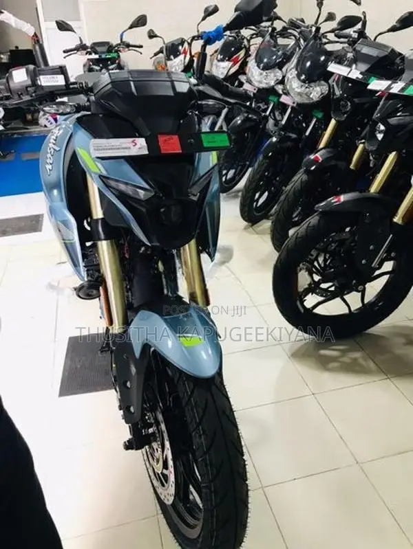 Bajaj Pulsar N160 Premium 2026