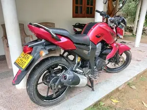 Yamaha FZ 2016