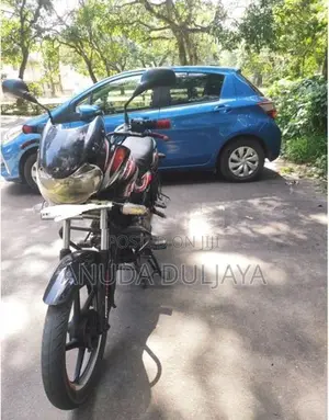 Bajaj Discover 2012