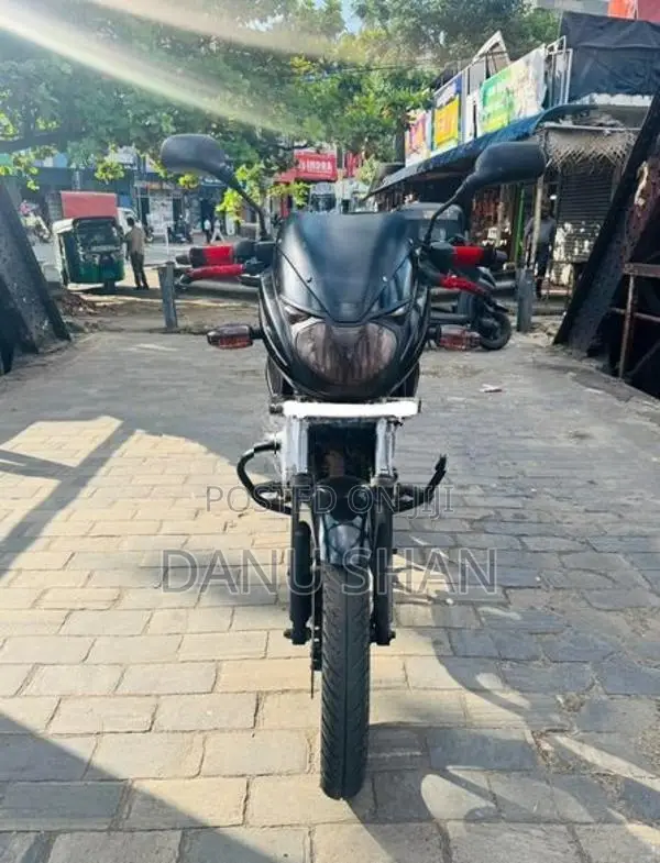 Bajaj Pulsar 150 2016