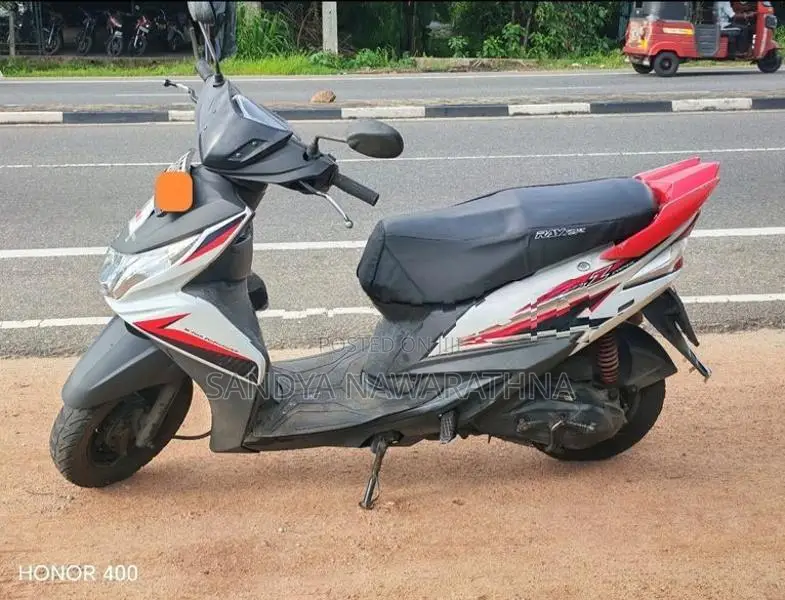 Yamaha Ray ZR 2015
