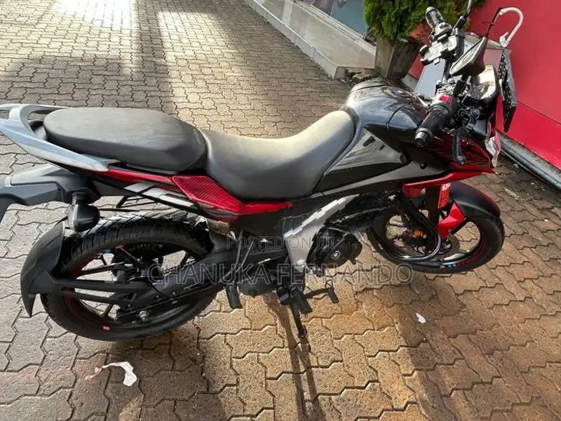 Bajaj Pulsar N125 2025
