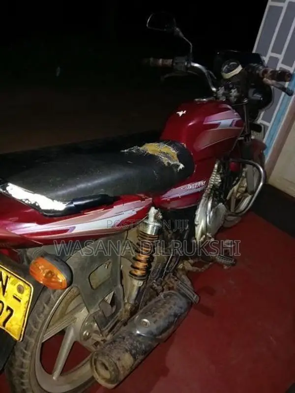 Bajaj Discover 125 2005