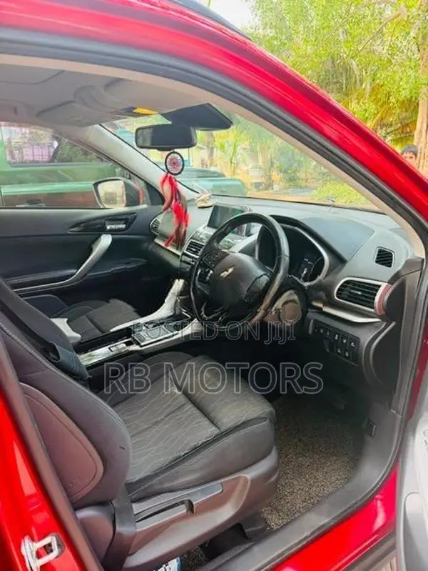 Mitsubishi Eclipse Cross Fully Loaded/Sunroof 2018