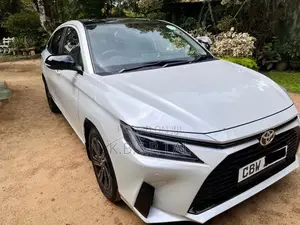 Toyota Yaris Ativ 2025