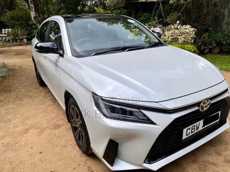 Toyota Yaris Ativ 2025