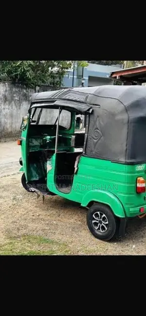 Bajaj RE 2005