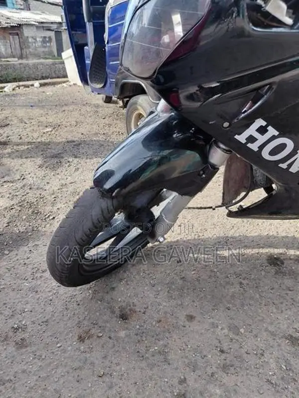 Honda CBR 150R 2007