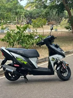 Yamaha RayZR Disc 2018