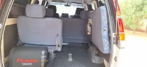 Toyota Noah 2005
