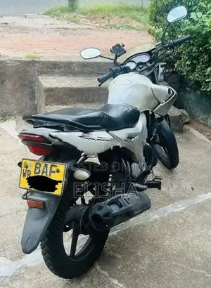 Yamaha SZR 2012