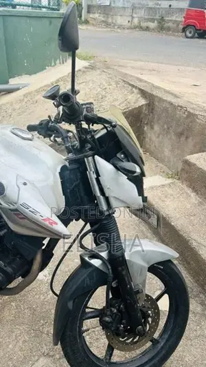Yamaha SZR 2012