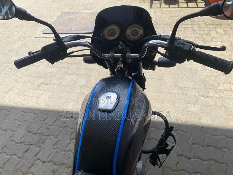 Bajaj Platina 100 2013