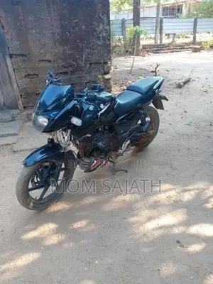 Bajaj Pulsar 220F 2009