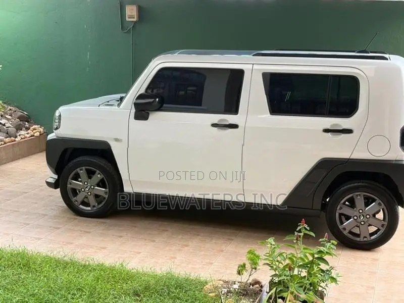 Daihatsu Taft Dark Chrome Venture 2025