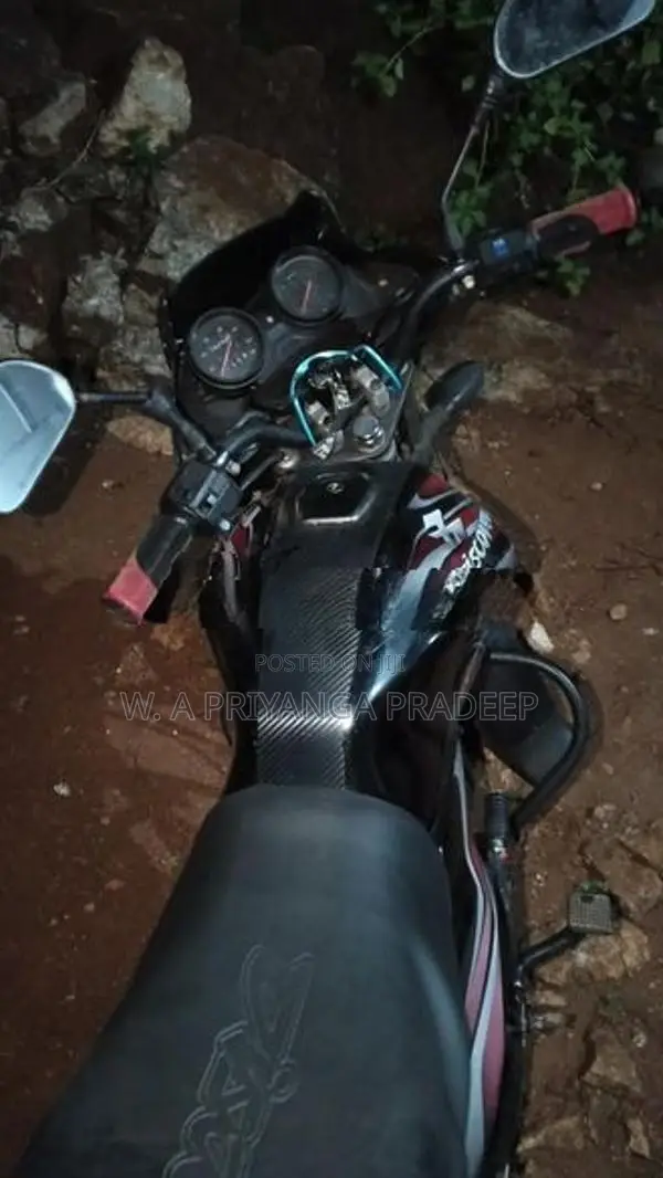 Bajaj Discover 2010