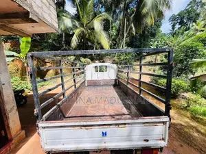 Isuzu Elf 1995