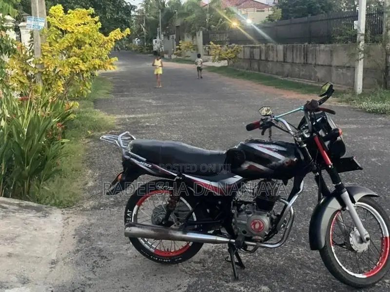 Bajaj CT100 2009