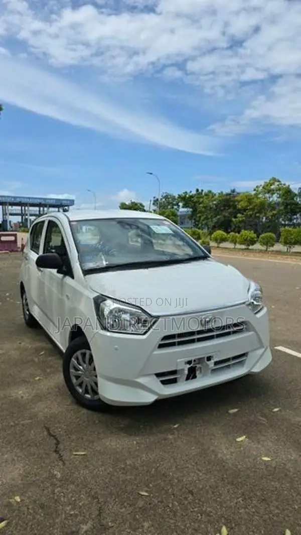 Daihatsu Mira 2025