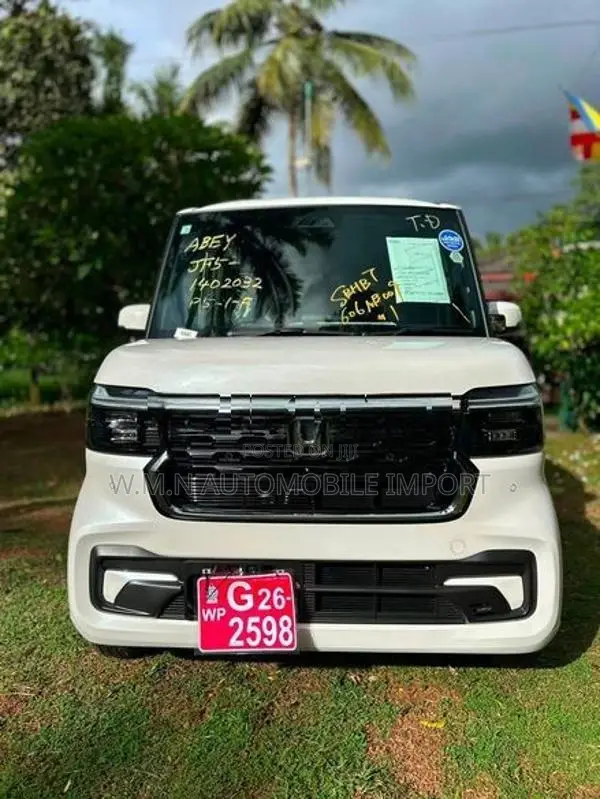 Honda N-Box Custom 2026