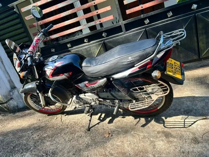 Bajaj CT100 2007