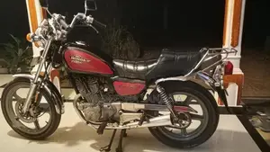 Honda CM Custom 2002