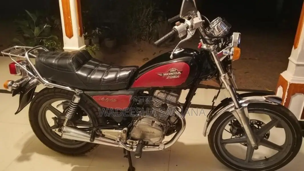 Honda CM Custom 2002