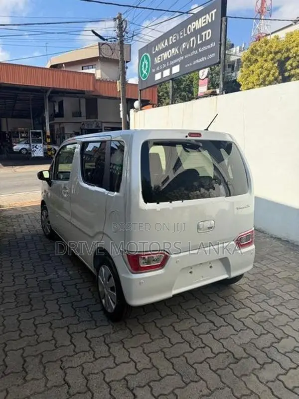 Suzuki Wagon R ZL 2026