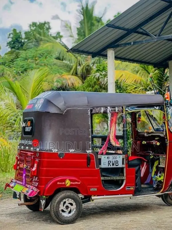 Bajaj RE 2004