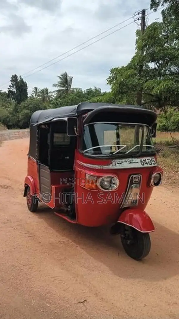 Bajaj RE Three Wheeler 2011