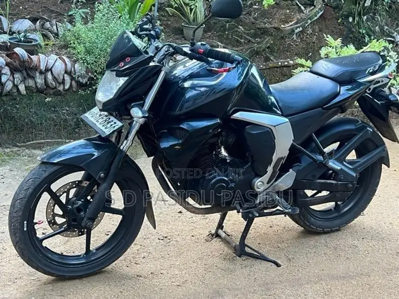 Yamaha FZ 2018