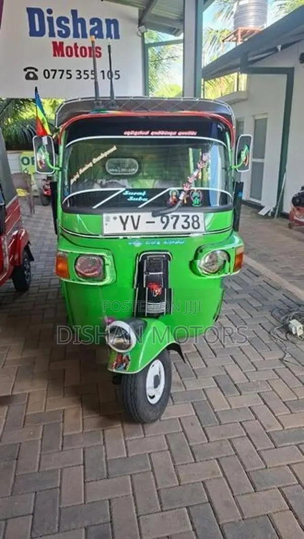Bajaj RE 4 Stroke 2012